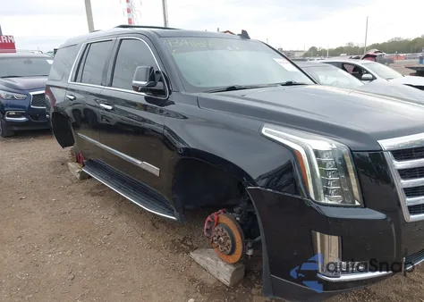 2017 Cadillac Escalade Luxury z USA, uszkodzony, nr VIN 1GYS4BKJ8HR157890